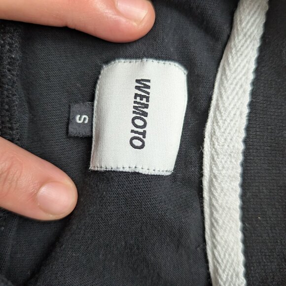 Wemoto Size S embroidered camping theme t-shirt quality quiet luxury - Picture 4 of 6